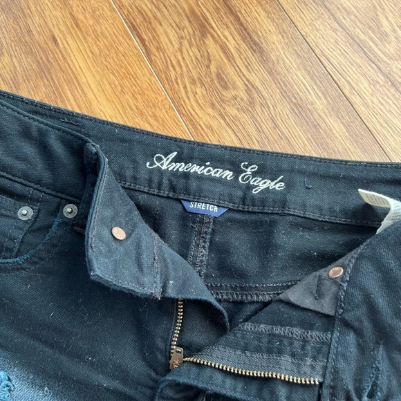 Distressed Black Denim shorts - Picture 3 of 4